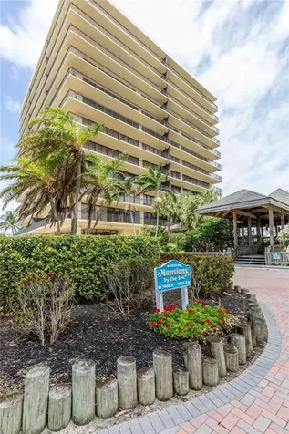 7650 Bayshore Drive Treasure Island FL 33706