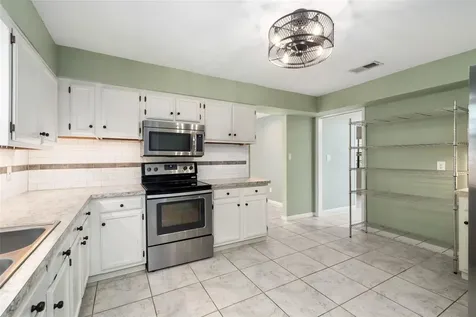 821 NW 39th Street Gainesville FL 32605