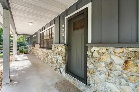 821 NW 39th Street Gainesville FL 32605