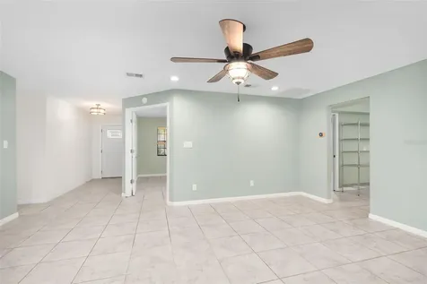 821 NW 39th Street Gainesville FL 32605