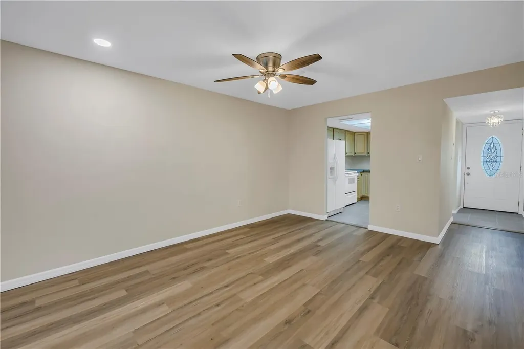 3500 Lake Bayshore Drive Bradenton FL 34205