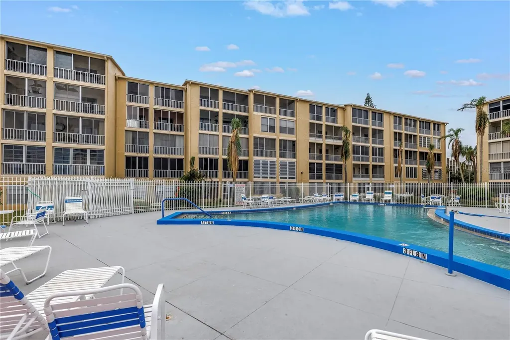 3500 Lake Bayshore Drive Bradenton FL 34205