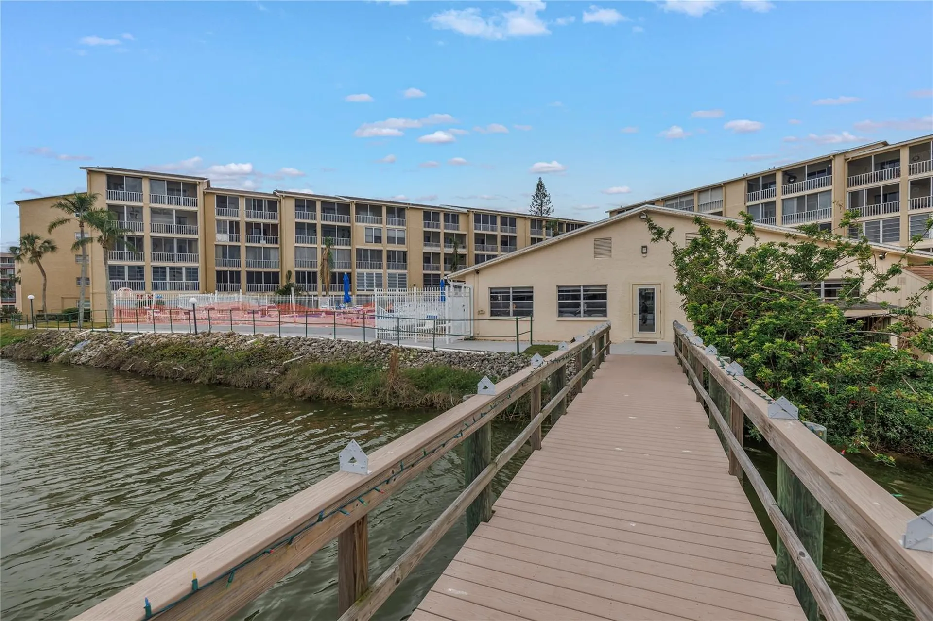 3500 Lake Bayshore Drive Bradenton FL 34205