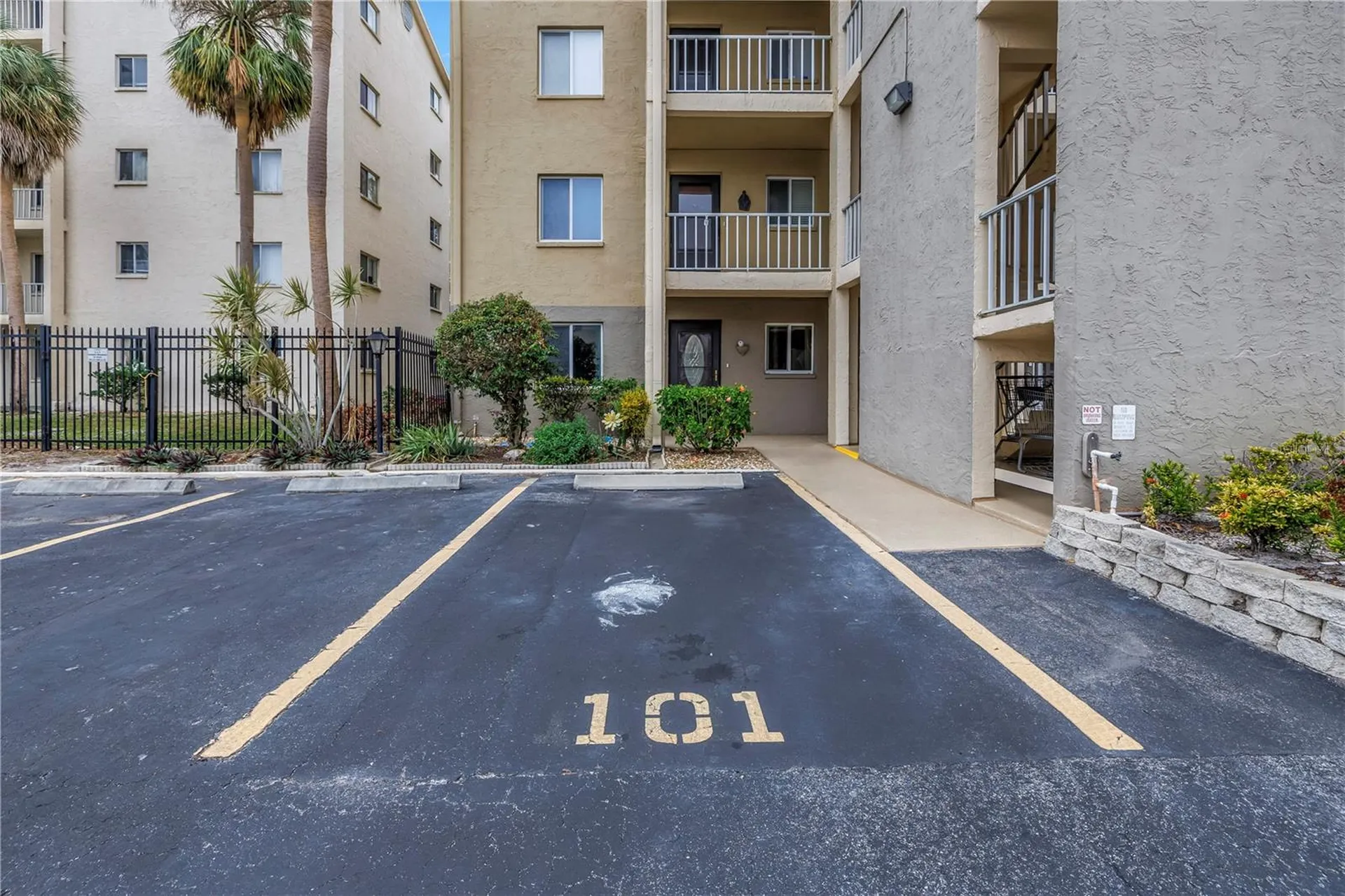 3500 Lake Bayshore Drive Bradenton FL 34205