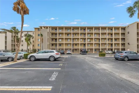 3500 Lake Bayshore Drive Bradenton FL 34205