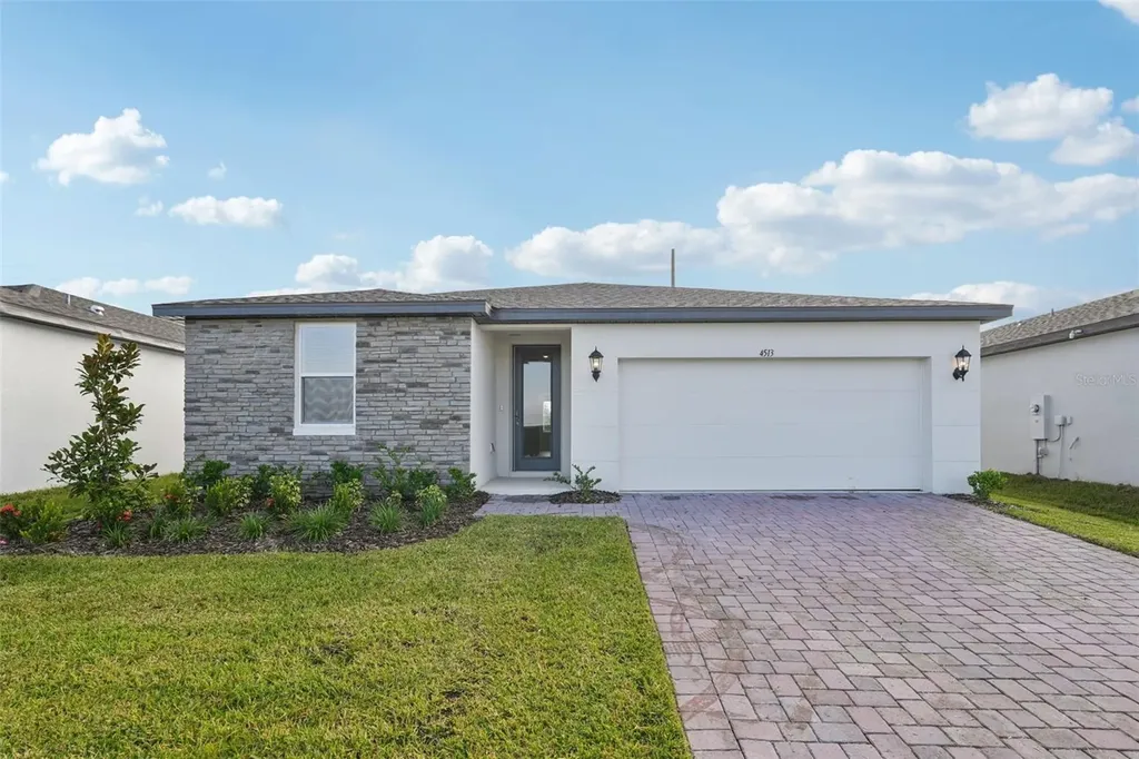 4513 Sidesaddle Trail St Cloud FL 34772