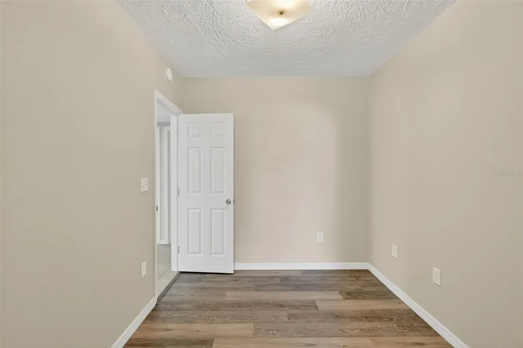 1005 Alston Lane Englewood FL 34223