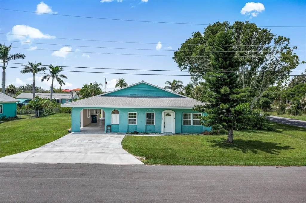 1005 Alston Lane Englewood FL 34223