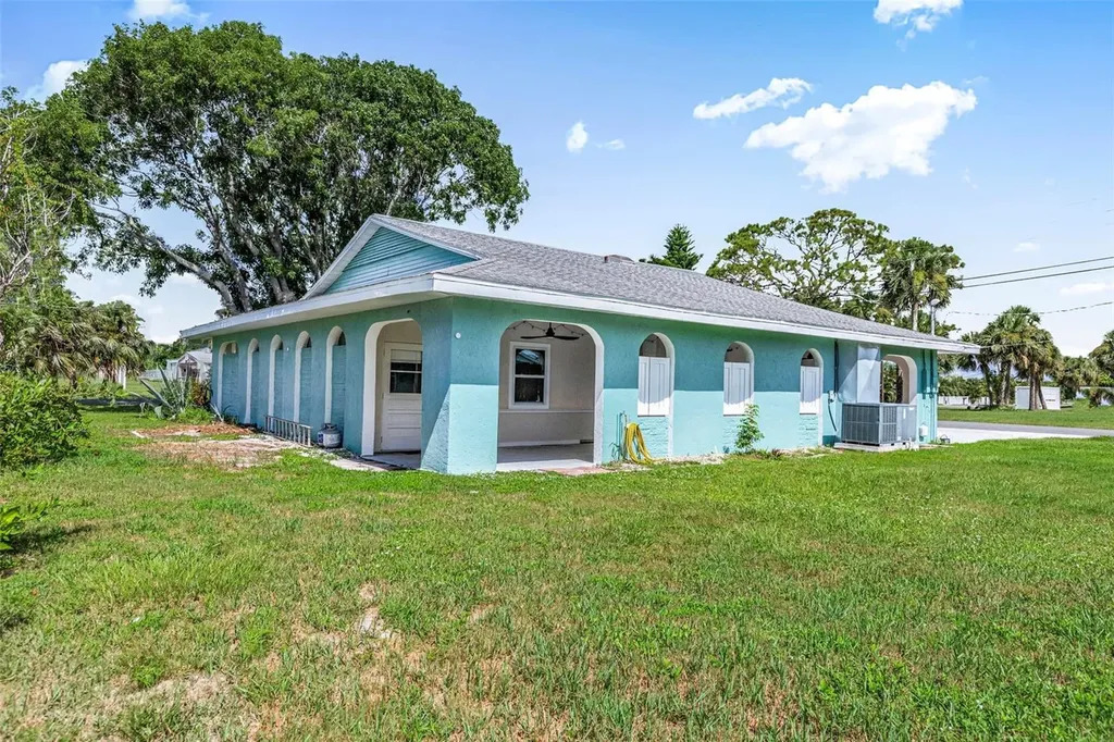 1005 Alston Lane Englewood FL 34223