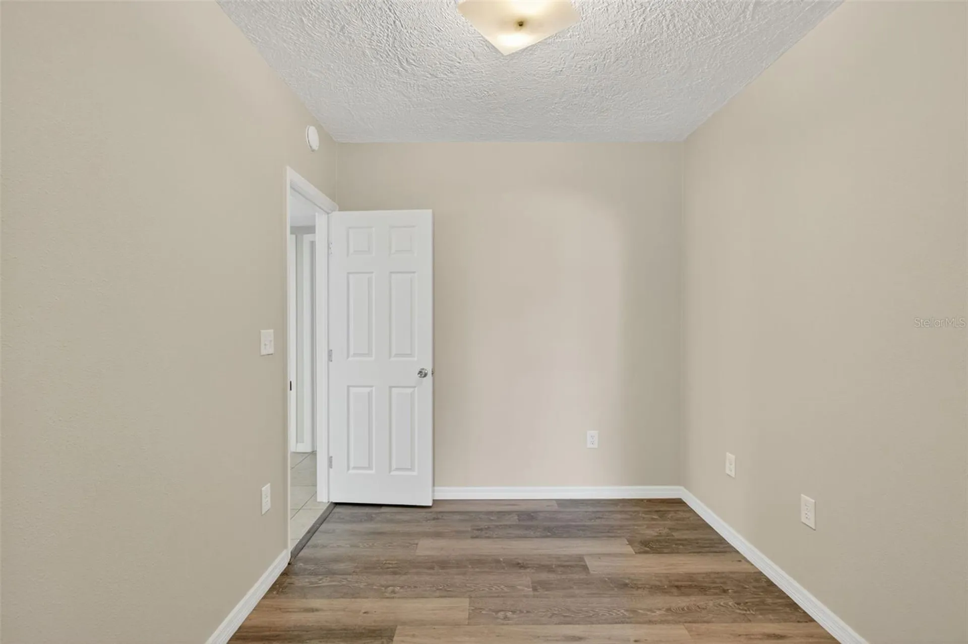 1005 Alston Lane Englewood FL 34223