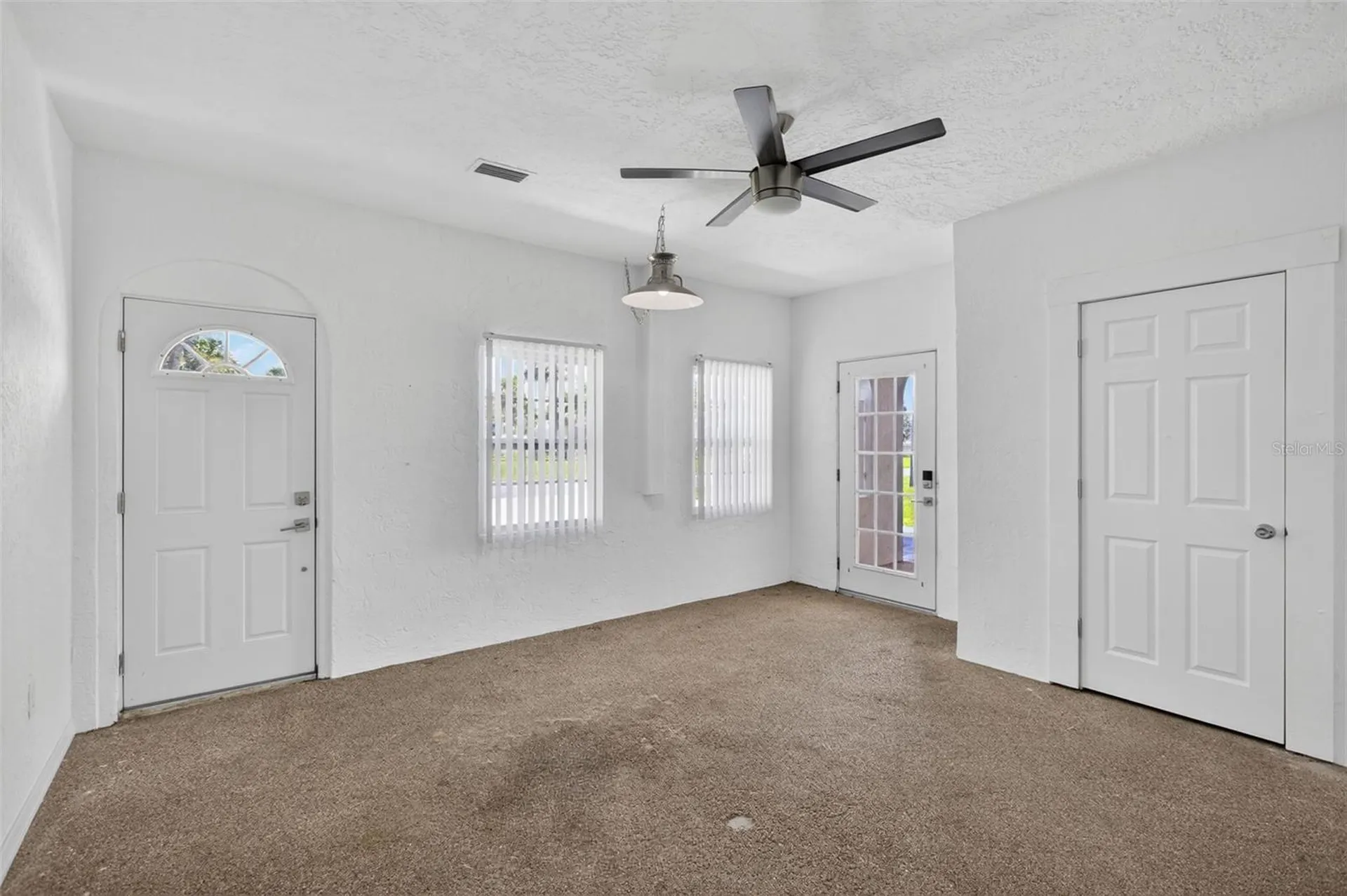 1005 Alston Lane Englewood FL 34223