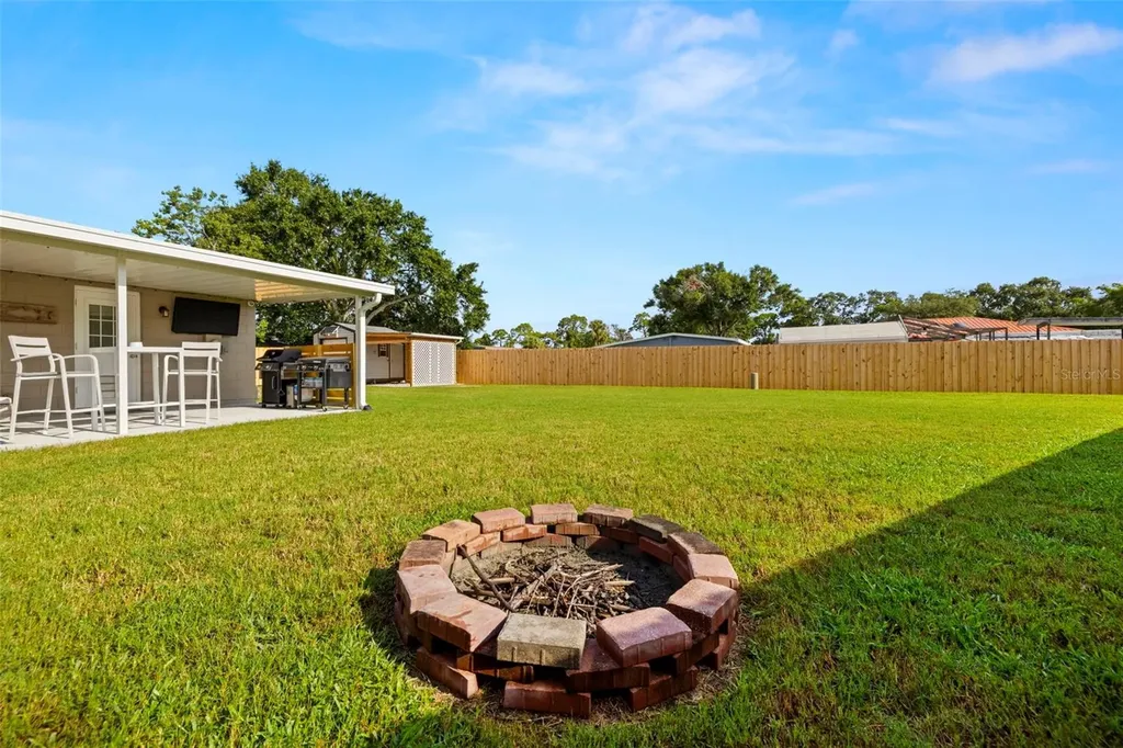 6545 S West Shore Circle Tampa FL 33616