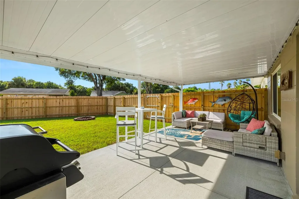 6545 S West Shore Circle Tampa FL 33616