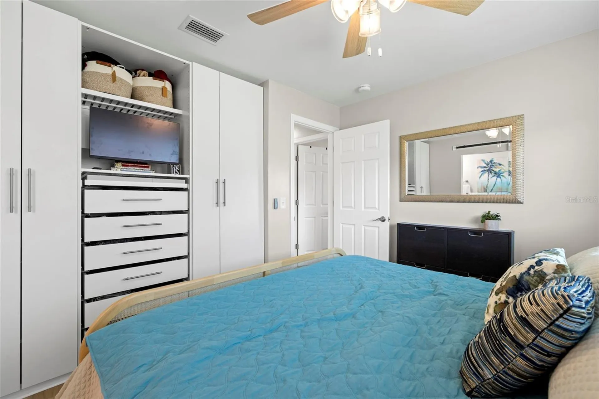 6545 S West Shore Circle Tampa FL 33616