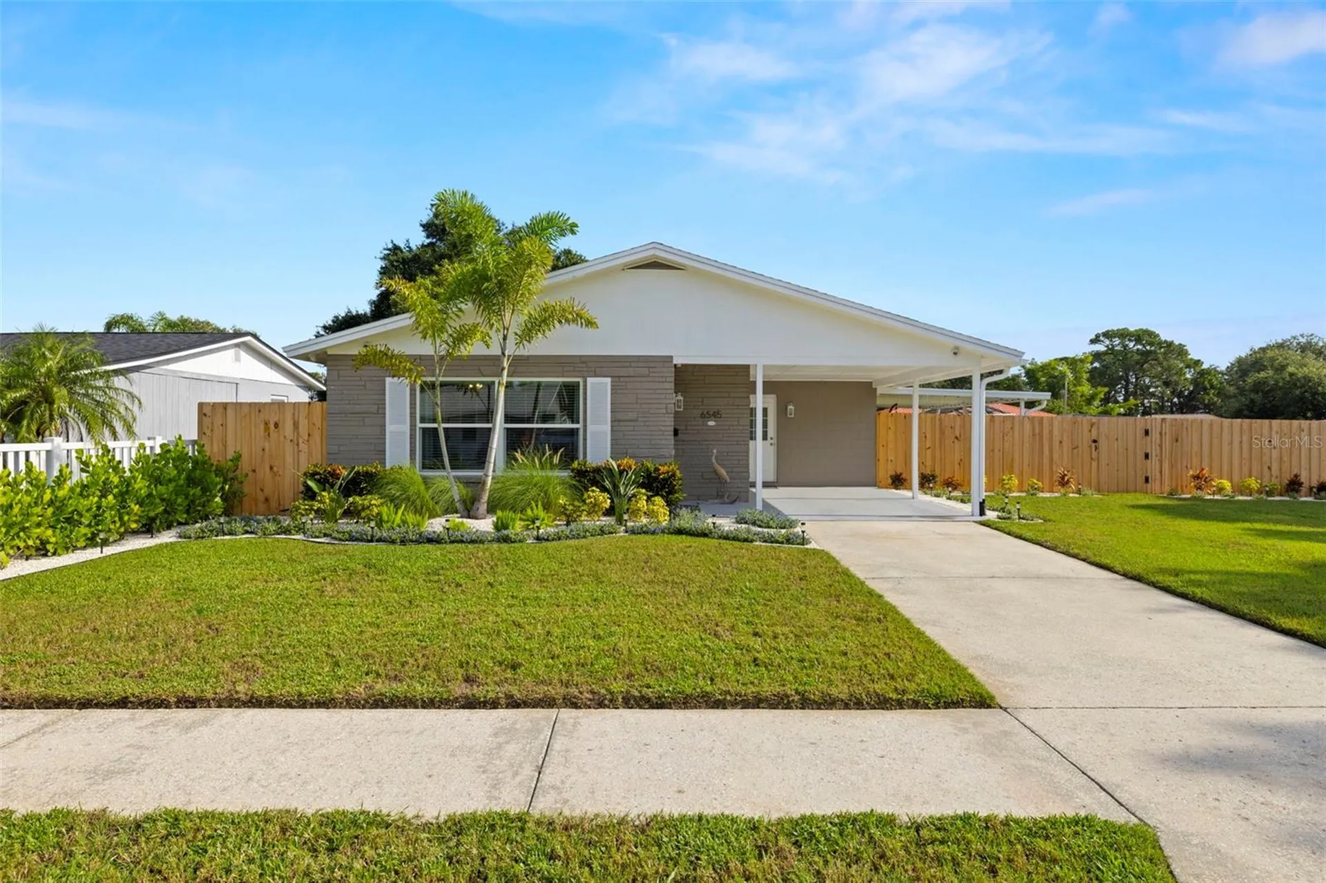 6545 S West Shore Circle Tampa FL 33616