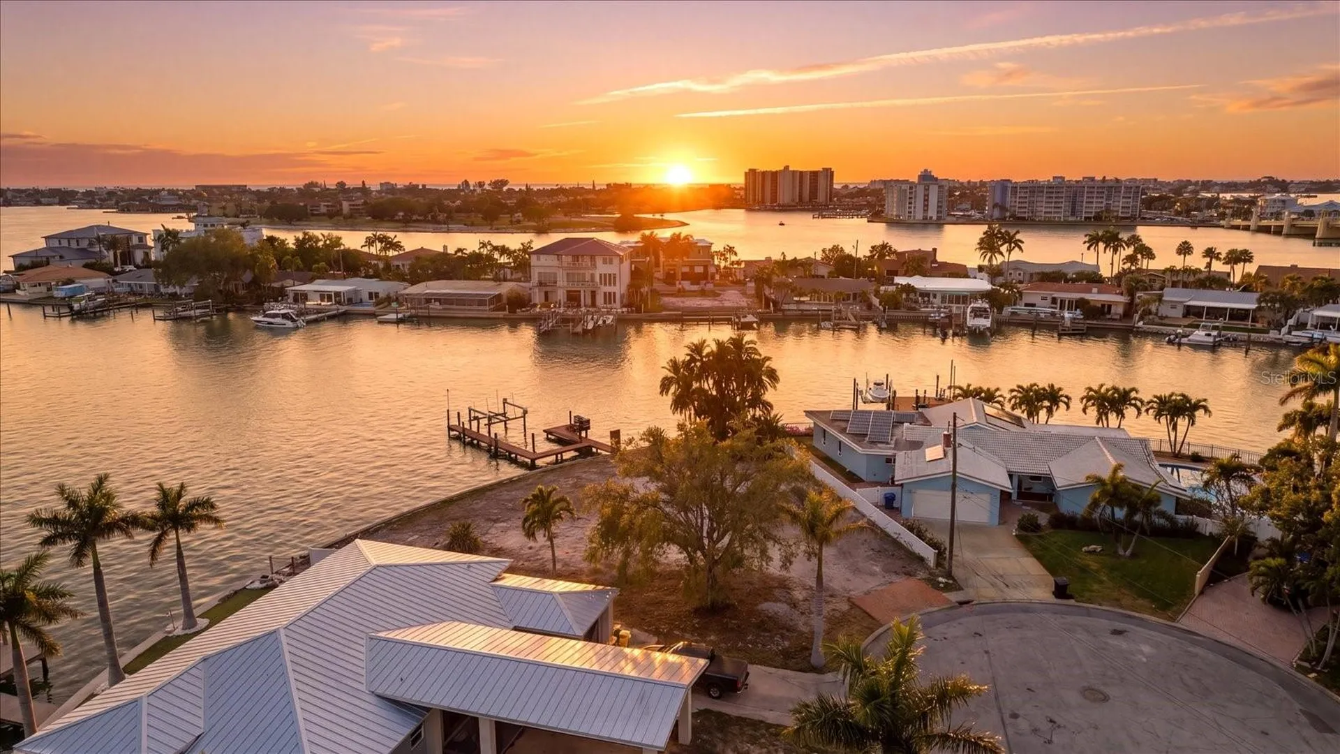 7998 1st Avenue S St Petersburg FL 33707