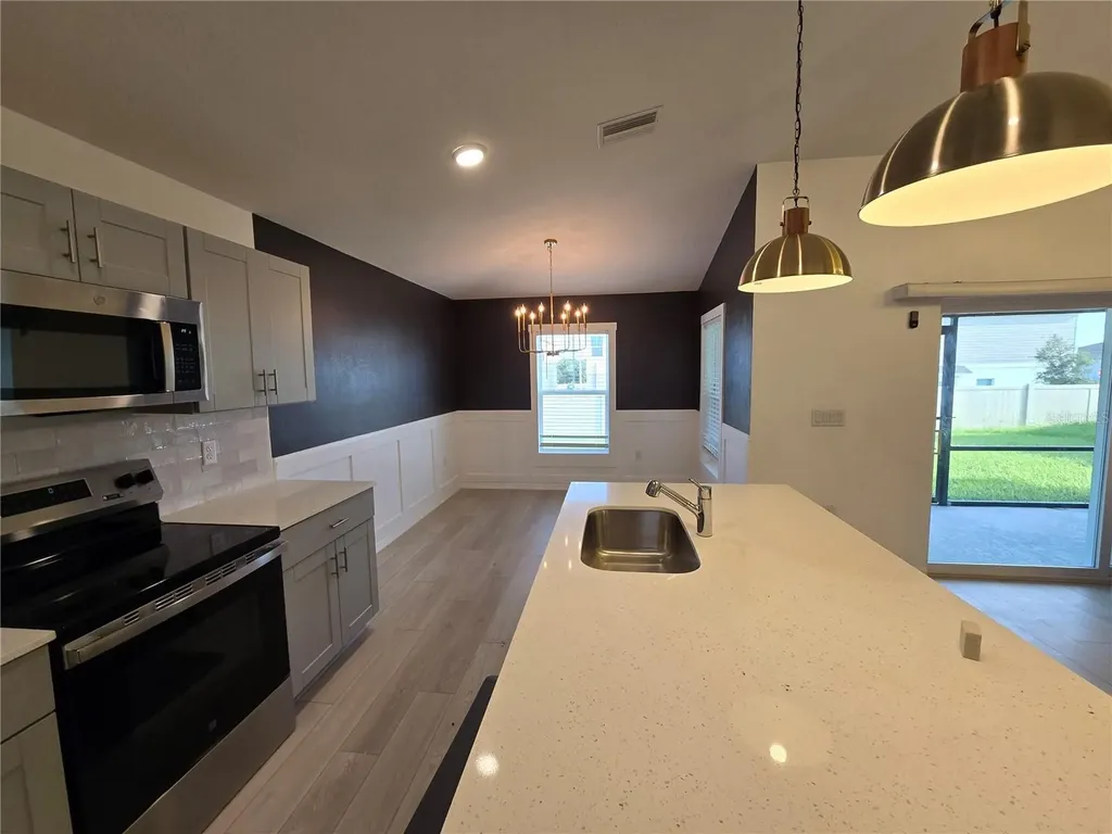 2441 Oakwood Lane Davenport FL 33837
