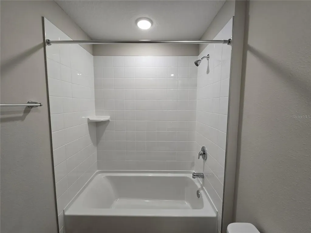 2441 Oakwood Lane Davenport FL 33837