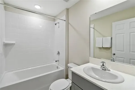 2441 Oakwood Lane Davenport FL 33837