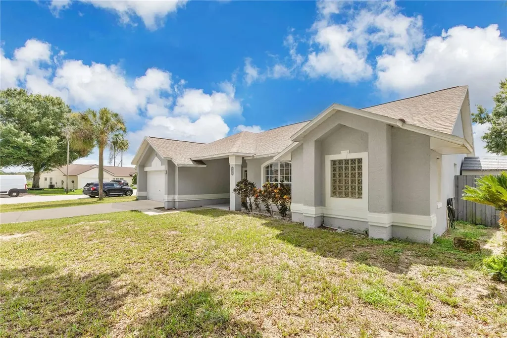 623 Oakpark Loop Davenport FL 33837