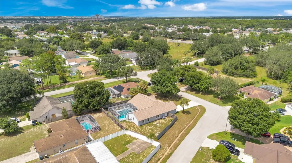 623 Oakpark Loop Davenport FL 33837