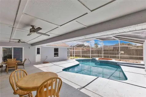 623 Oakpark Loop Davenport FL 33837
