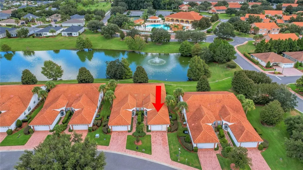 5162 Harbour Drive Oxford FL 34484