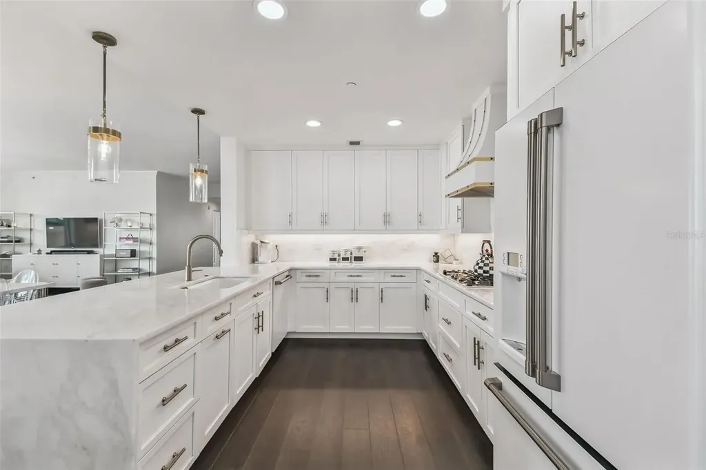 450 Knights Run Avenue Tampa FL 33602