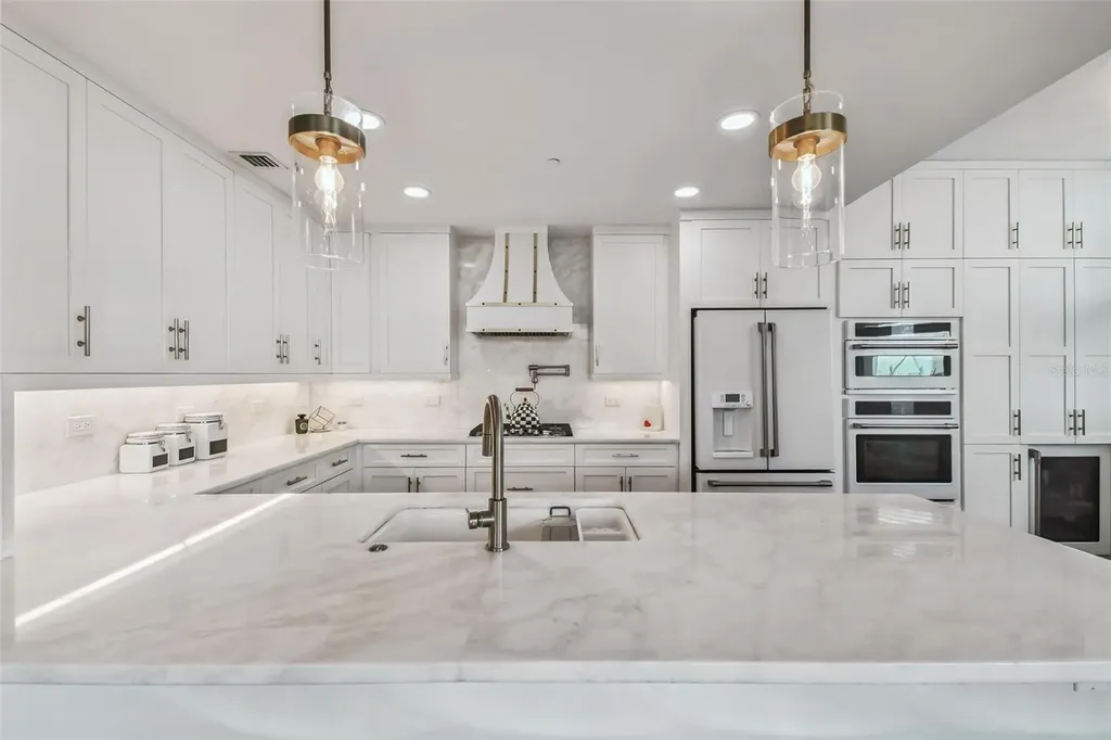 450 Knights Run Avenue Tampa FL 33602