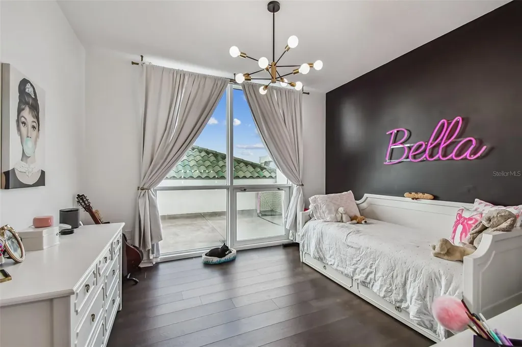 450 Knights Run Avenue Tampa FL 33602