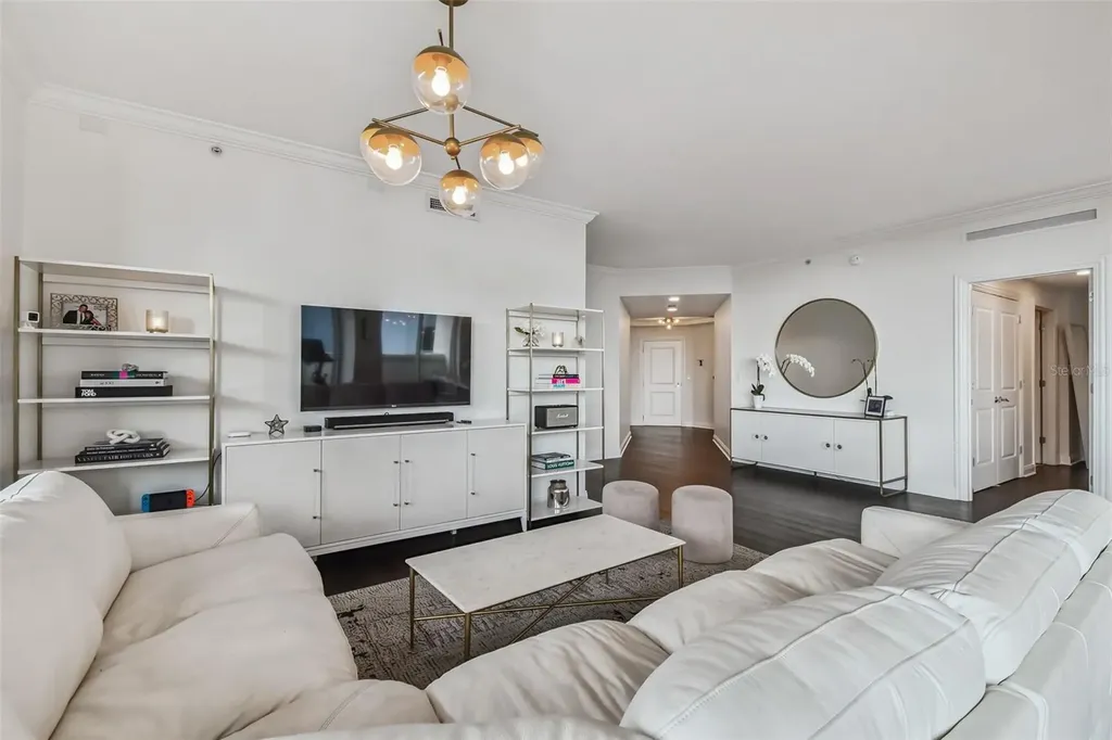 450 Knights Run Avenue Tampa FL 33602