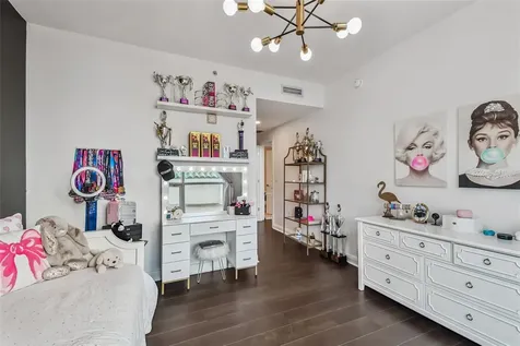 450 Knights Run Avenue Tampa FL 33602