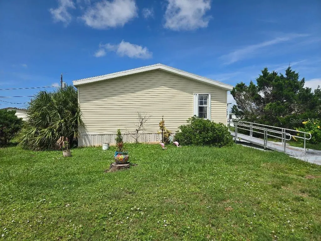 1366 Flamingo Drive Englewood FL 34224