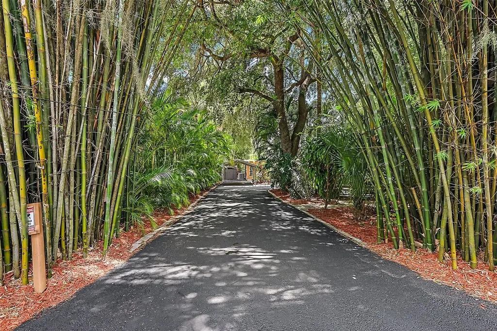 507 Lakeshore Drive Eustis FL 32726