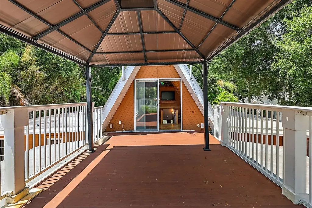 507 Lakeshore Drive Eustis FL 32726