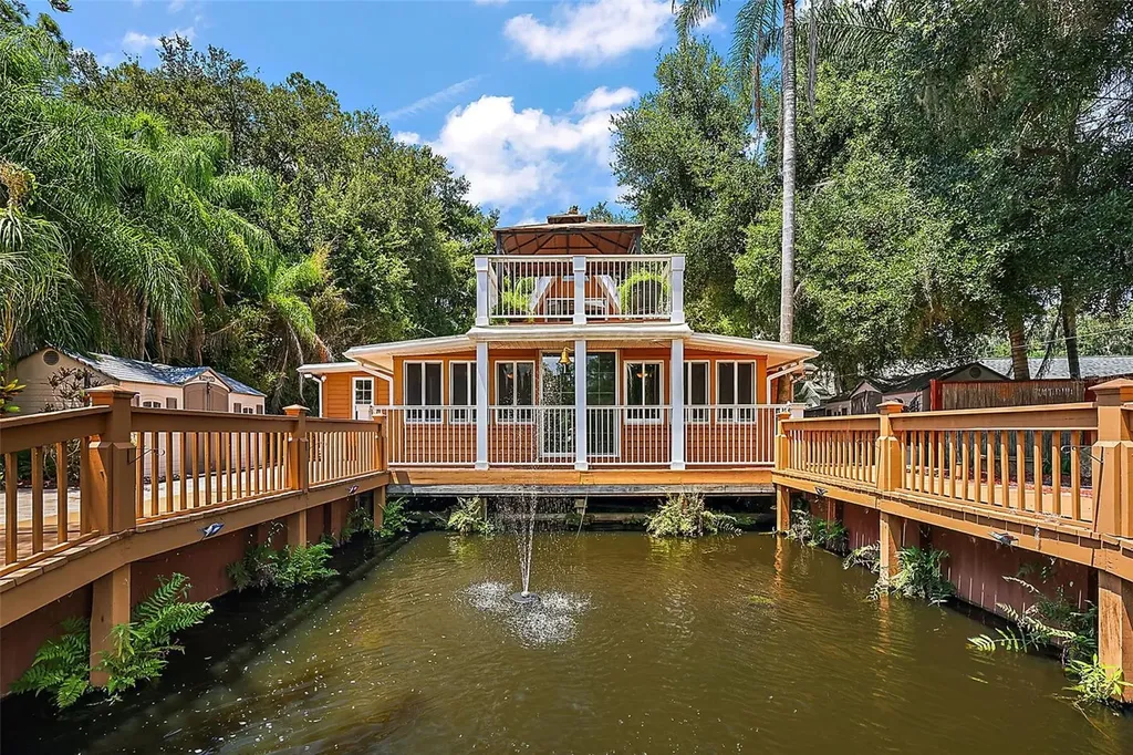 507 Lakeshore Drive Eustis FL 32726