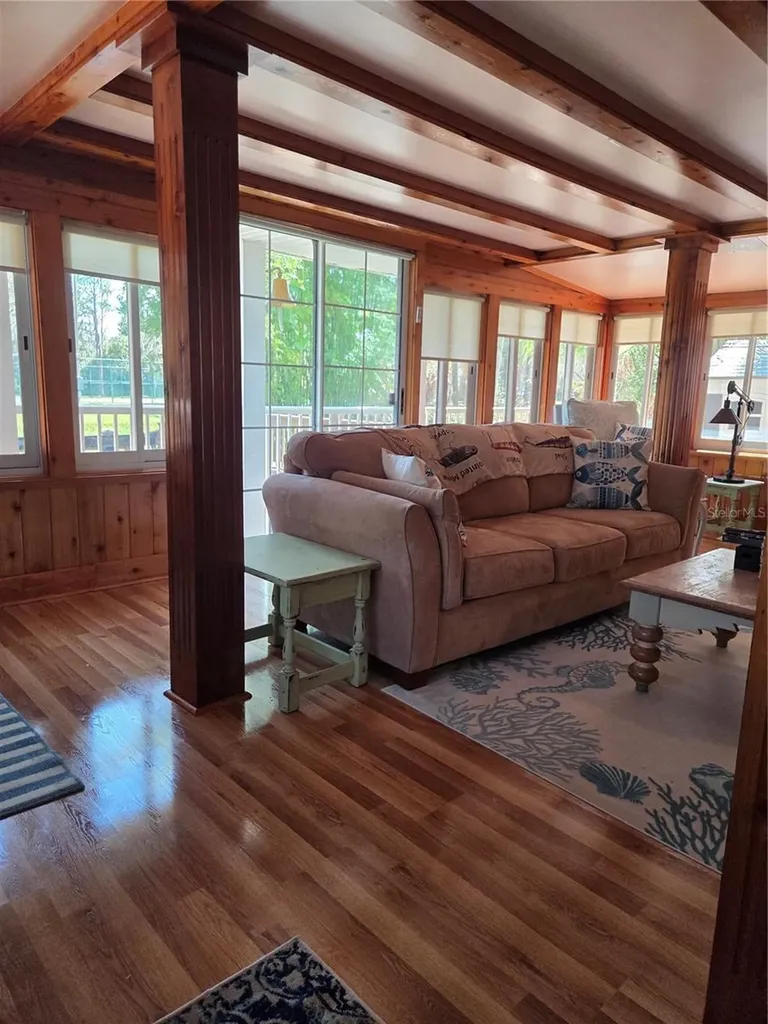 507 Lakeshore Drive Eustis FL 32726