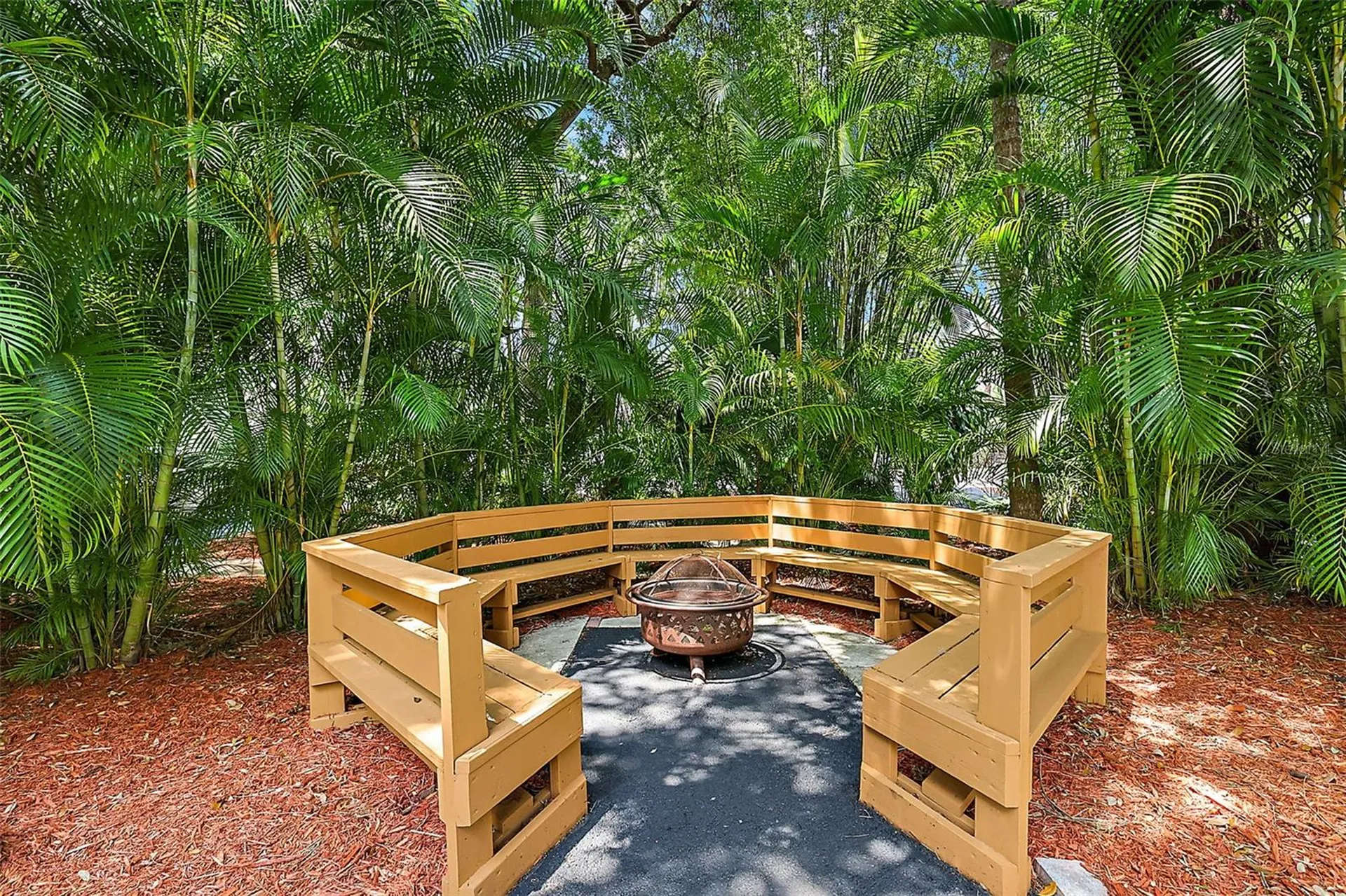 507 Lakeshore Drive Eustis FL 32726