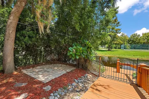 507 Lakeshore Drive Eustis FL 32726