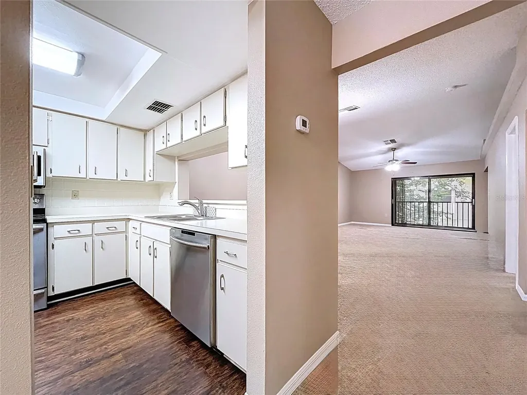 2020 Lakeview Drive Clearwater FL 33763
