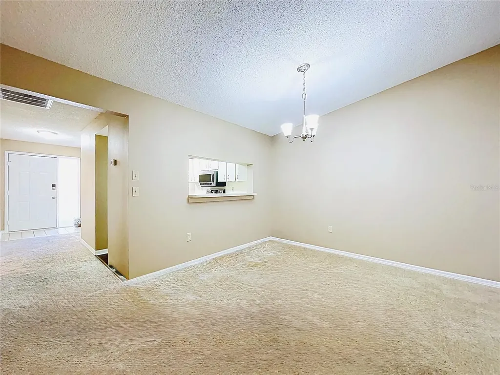 2020 Lakeview Drive Clearwater FL 33763