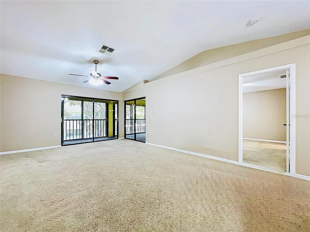 2020 Lakeview Drive Clearwater FL 33763