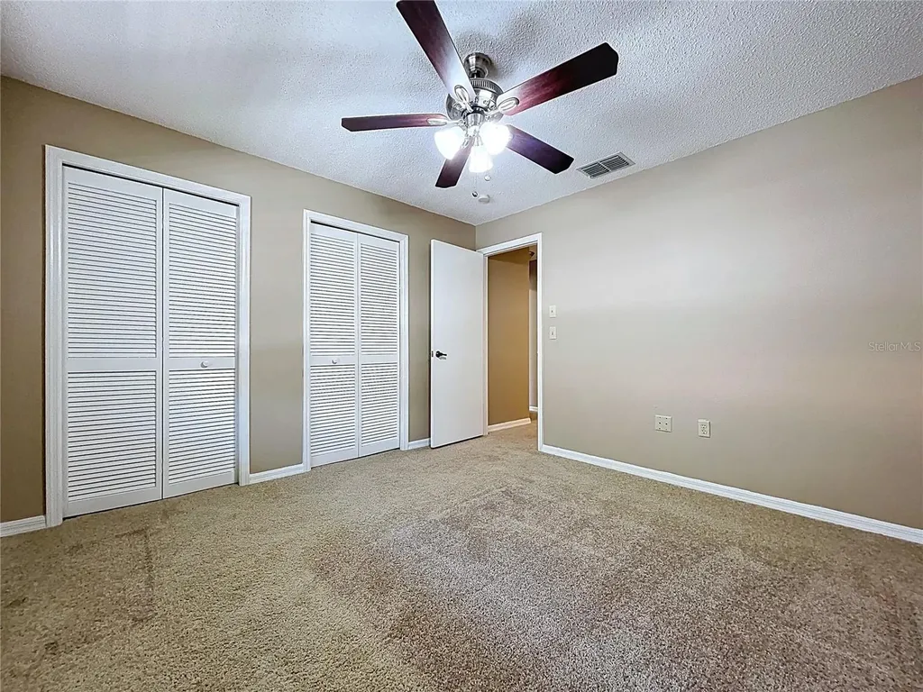 2020 Lakeview Drive Clearwater FL 33763