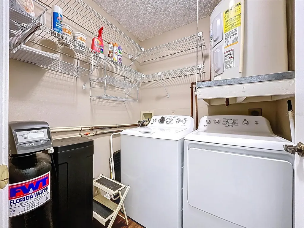 2020 Lakeview Drive Clearwater FL 33763