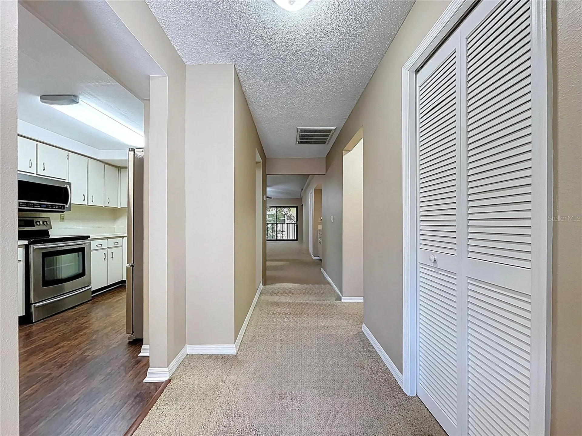2020 Lakeview Drive Clearwater FL 33763