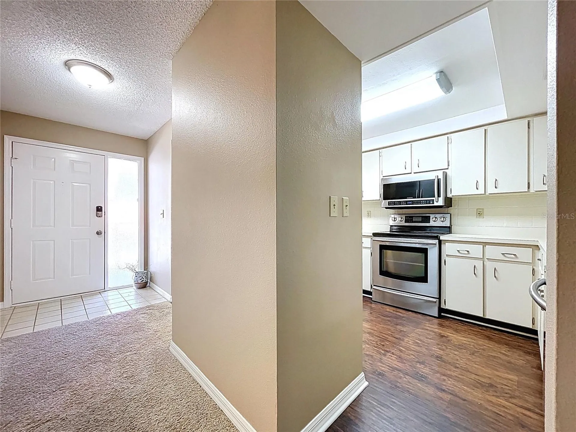 2020 Lakeview Drive Clearwater FL 33763