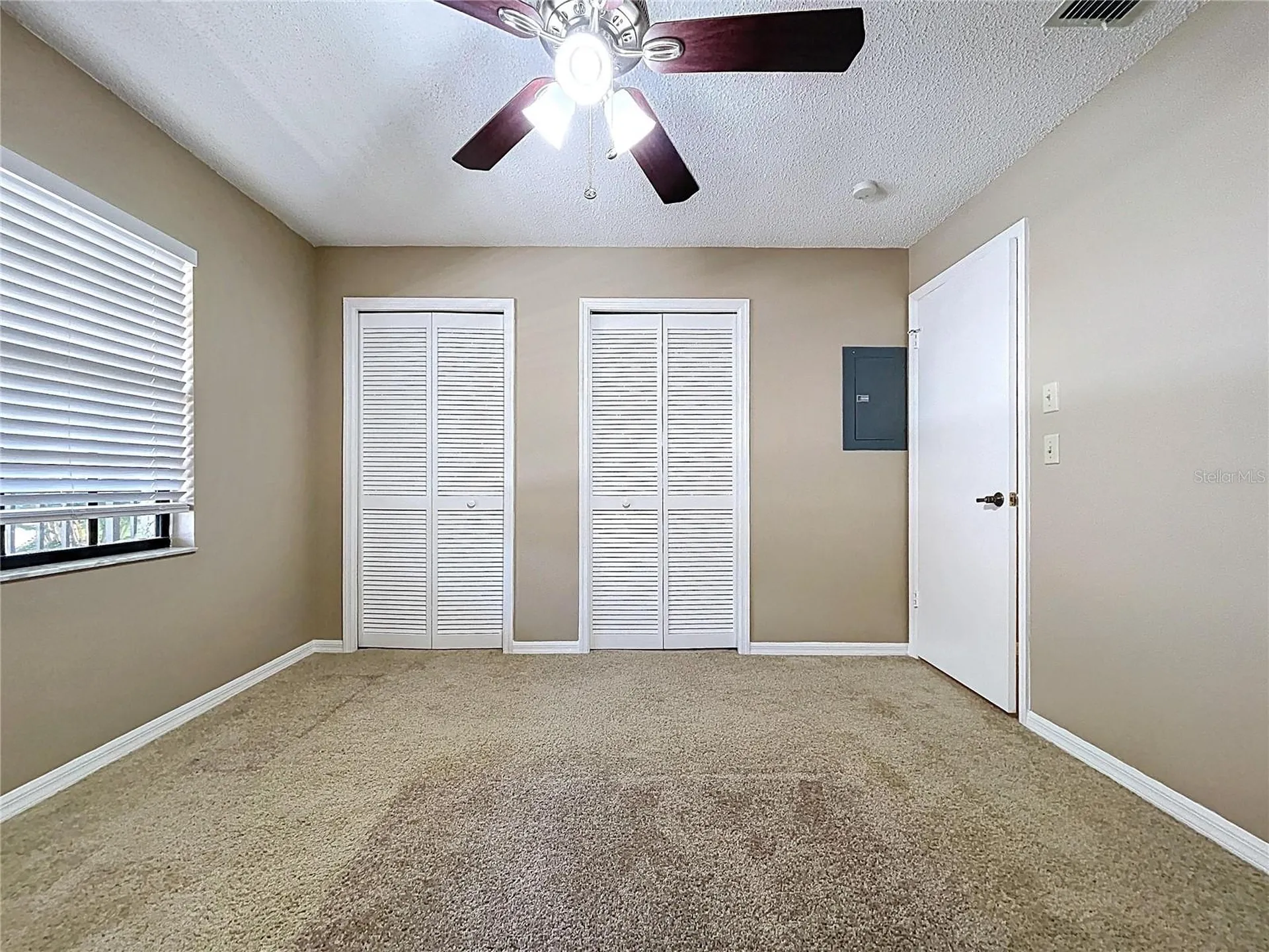 2020 Lakeview Drive Clearwater FL 33763
