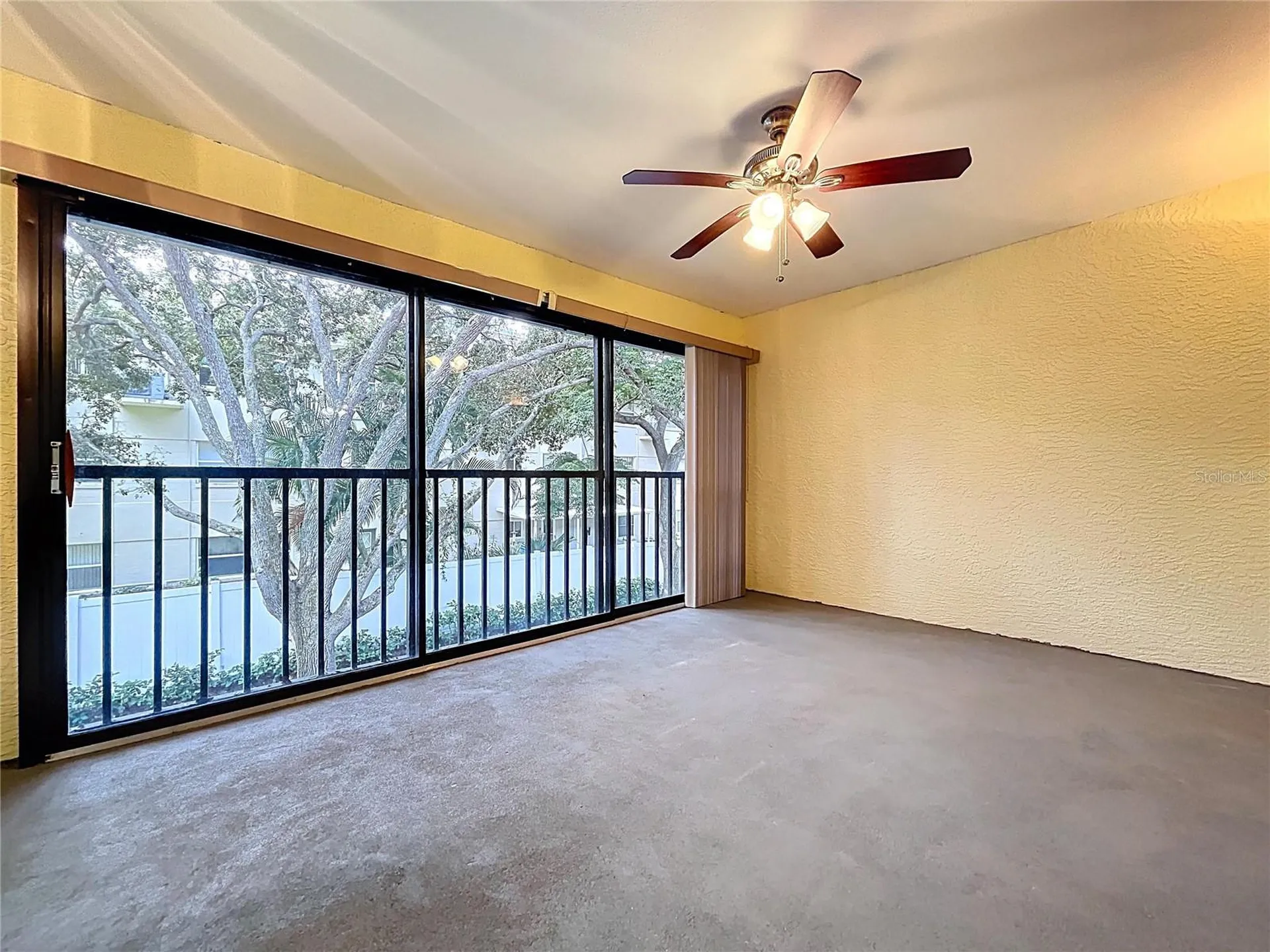 2020 Lakeview Drive Clearwater FL 33763