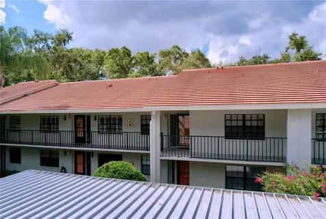 2020 Lakeview Drive Clearwater FL 33763