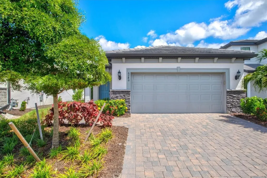 6240 Winding Pine Drive Nokomis FL 34275
